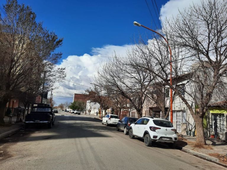 Jornada fresca con cielo parcialmente nublado y sin lluvias así estará