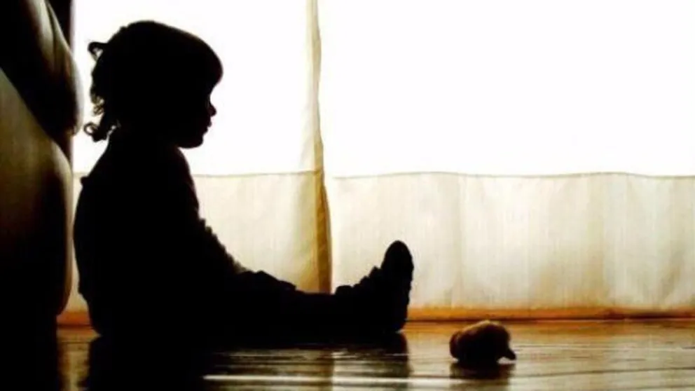 Pidieron 30 y 20 años de prisión para un hombre y una mujer condenados por abuso sexual