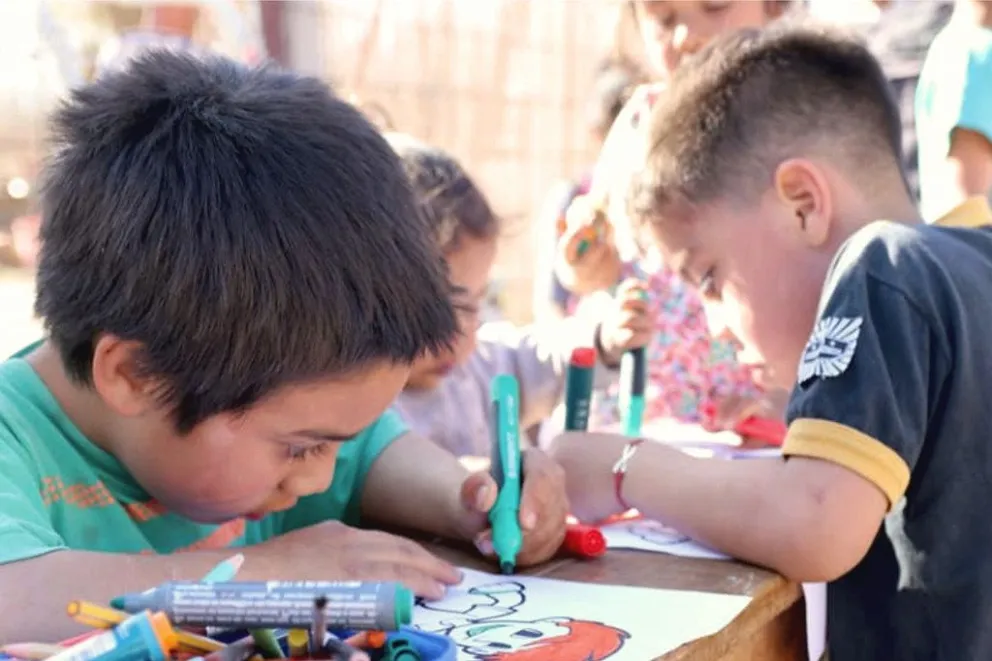 Brindan apoyo escolar para de alumnos de primaria