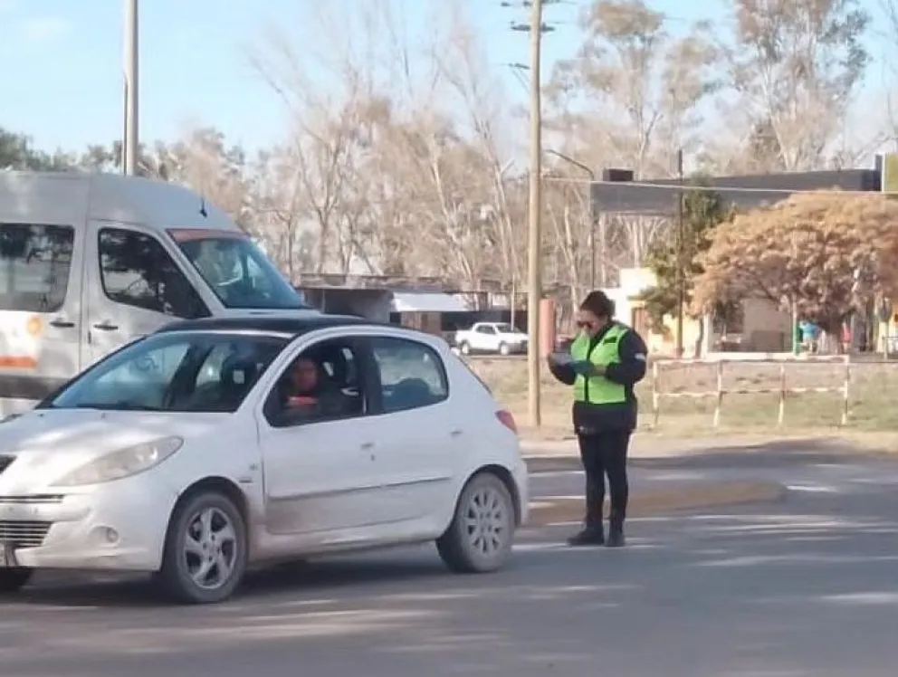 Refuerzan los controles de tránsito en diferentes sectores: ¿estás al día con la licencia?