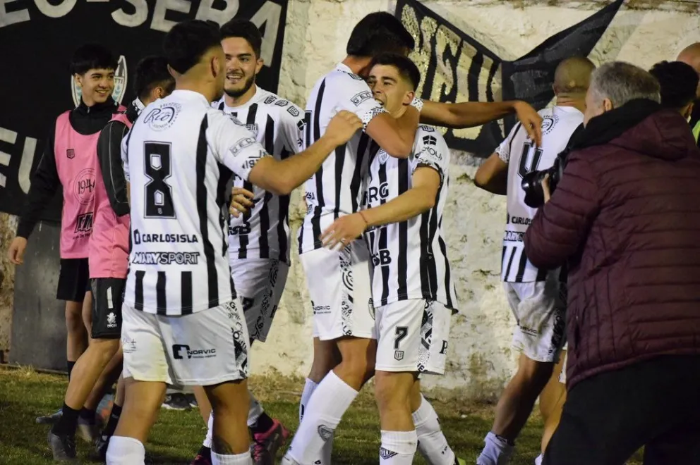 Crisis en el fútbol de Cipo: renunció la subcomisión del Federal A