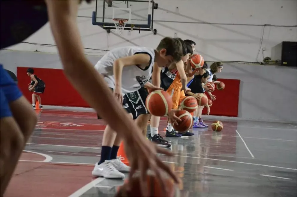 Cronograma de un fin de semana lleno de actividades deportivas en Cipolletti