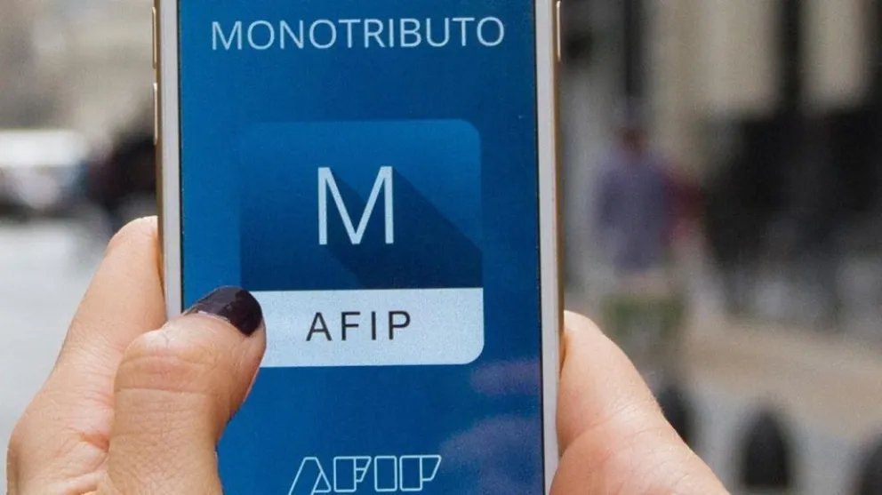 Medidas para monotributistas: exención de impuestos y créditos