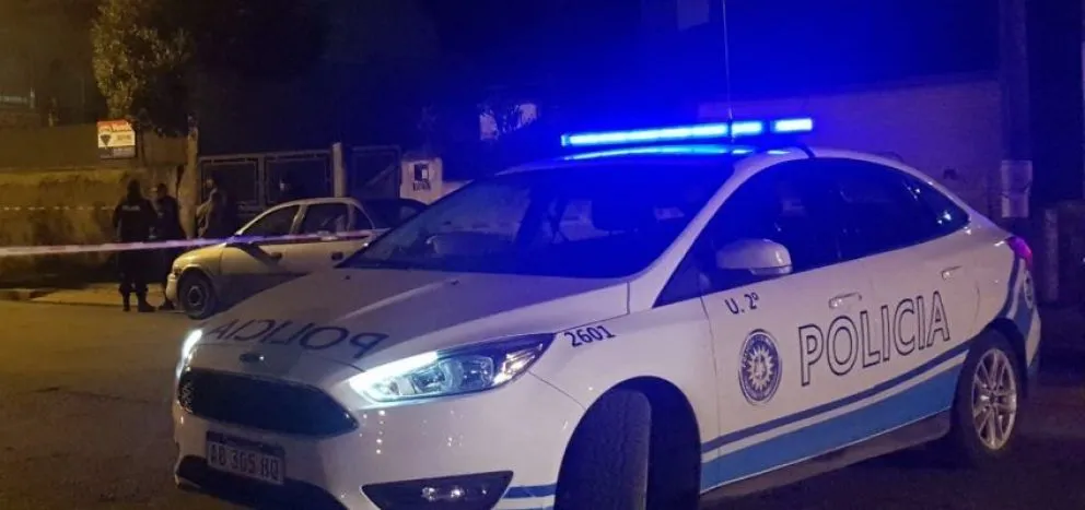 Encuentran sin vida a un chofer de 22 años en el baño de una empresa