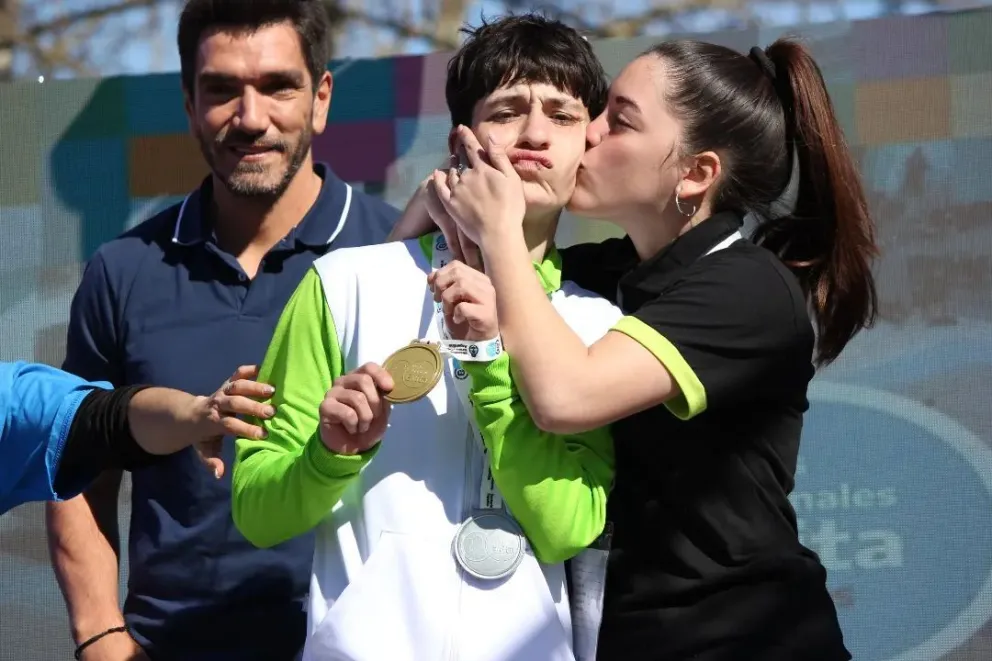 Un cipoleño ganó una medalla de oro y otra de plata en break dance