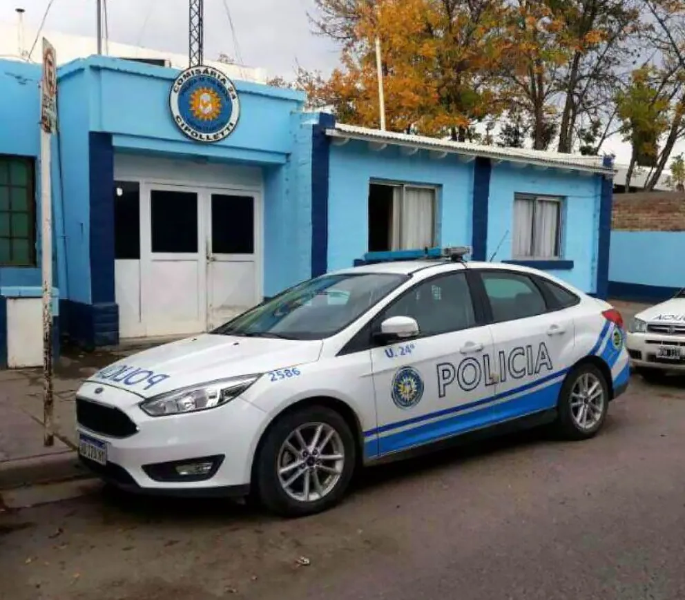 Los dos delincuentes habían asaltado a una pareja que caminaba por la plaza del Piedrabuena. Fueron detenidos y trasladados a la Unidad 24. Foto: archivo.