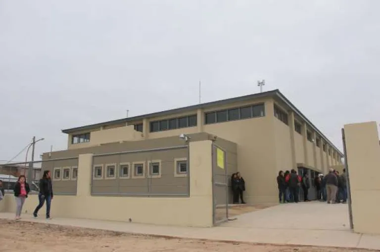 Los estudiantes asaltados sal&iacute;an de la ESRN 152