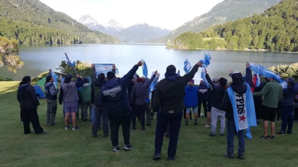 La justicia de Río Negro falló a favor de Joe Lewis: ¿por dónde se podrá ingresar al Lago Escondido?
