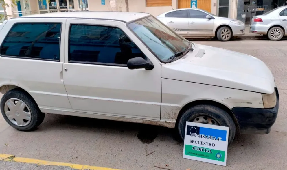 Un auto robado en Neuquén y una moto de Cipolletti fueron recuperados por la Unidad Cuarta