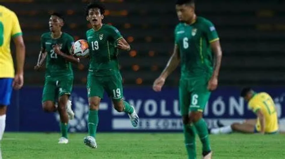 Escándalo en Bolivia: anulan los torneos de fútbol por hechos de corrupción