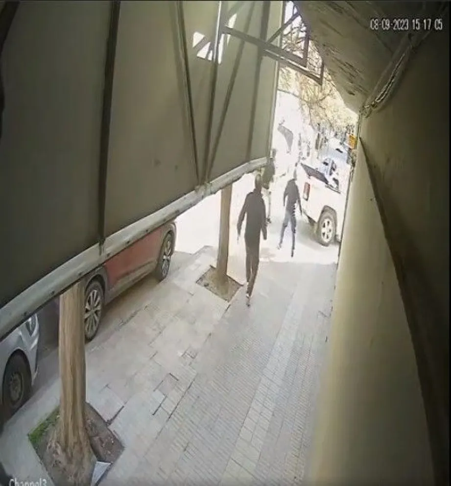Robaron una camioneta en pleno centro durante la tarde