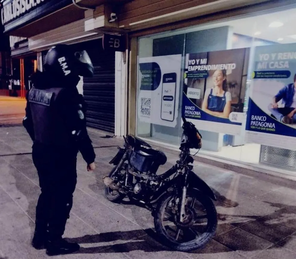 A uno lo detuvieron por robo a otro lo buscaban desde Allen