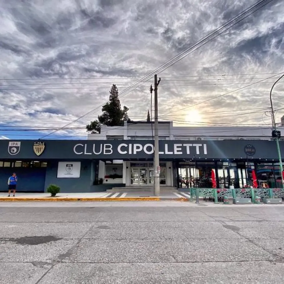 El club Cipolletti está pagando una deuda que cumplió más de 20 años