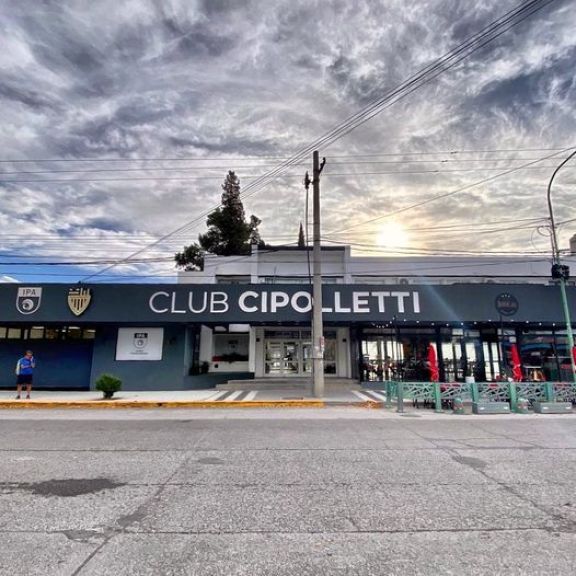 El club Cipolletti está pagando una deuda que cumplió más de 20 años ...