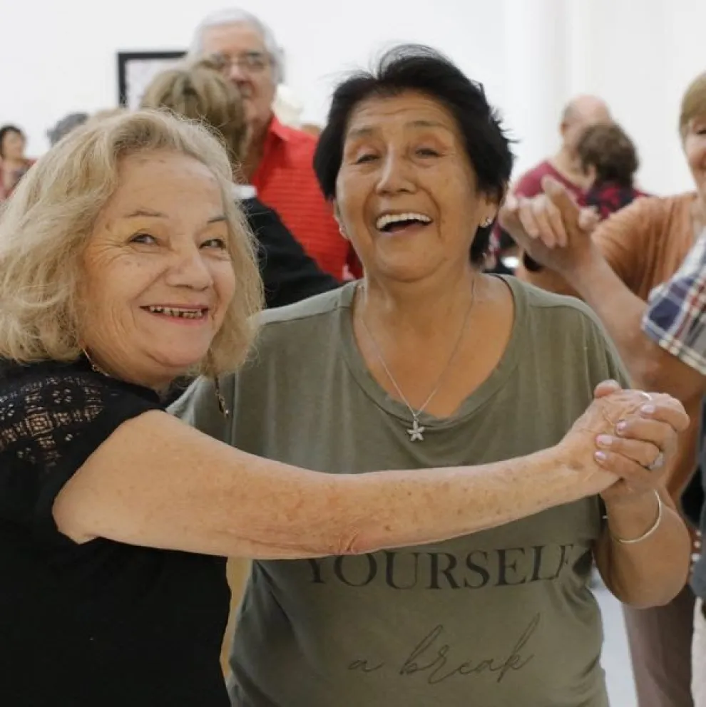 Gran baile de adultos mayores para despedir el a;o en el Estadio Municipal 