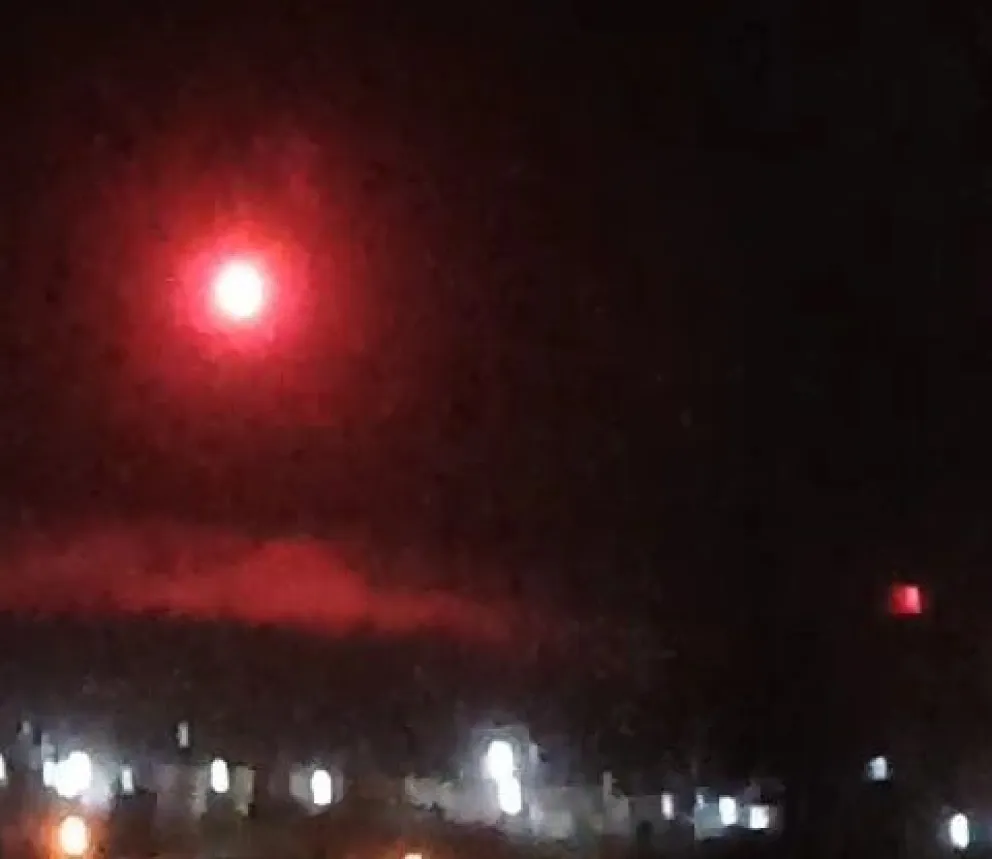 VIDEO: Luego de una noche de extraños sucesos, se hizo la luz para vecinos del Alto Valle