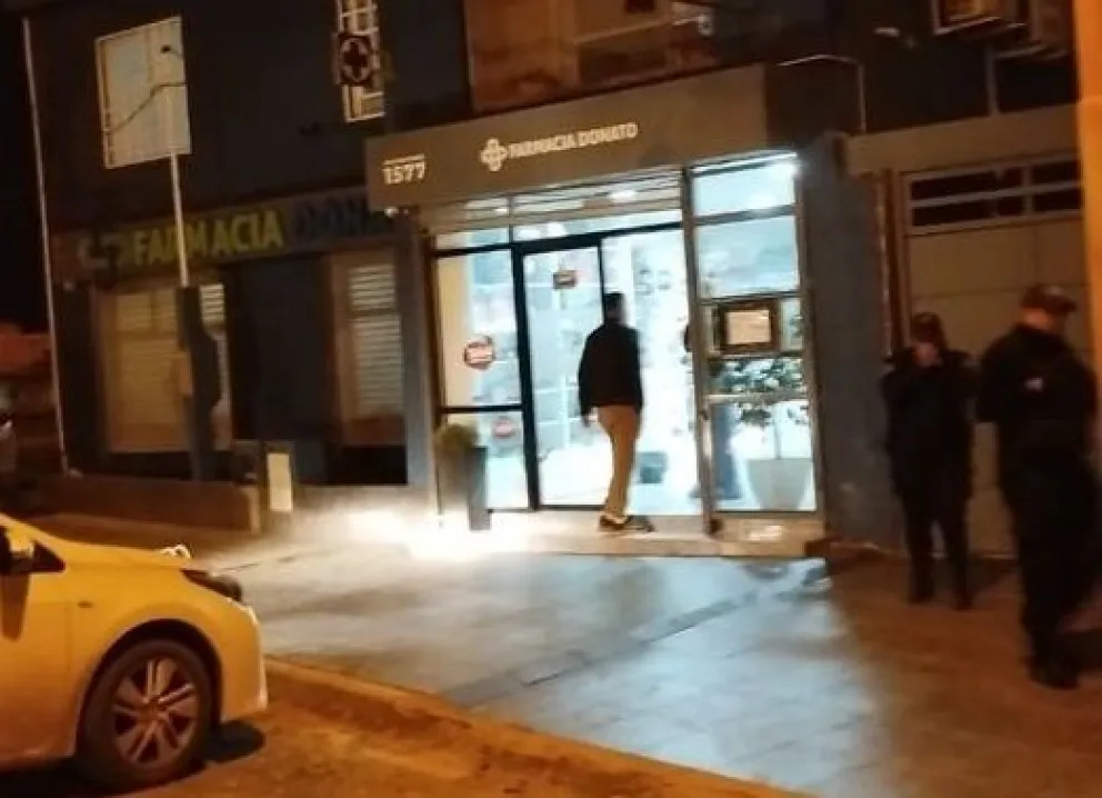 Violento asalto en farmacia de Fernandez Oro
