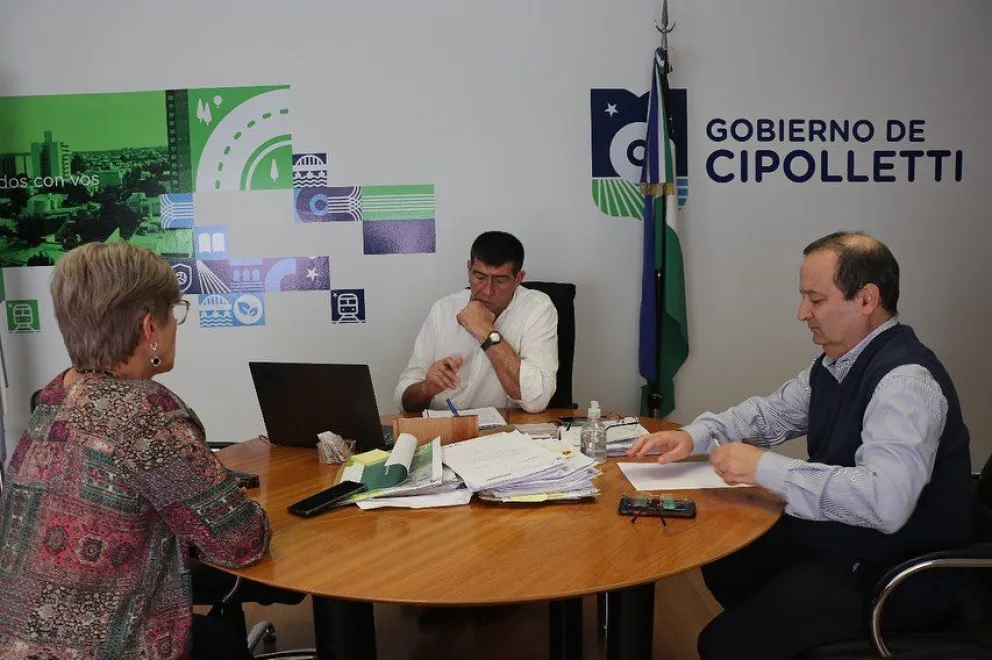 Reunión del intendente de Cipolletti con la Gobernadora por Zoom