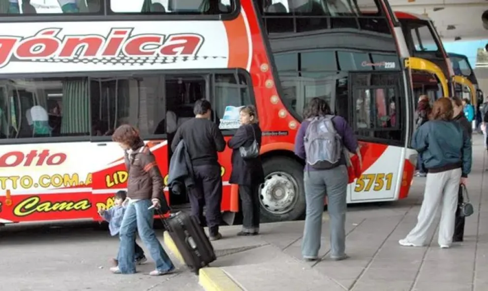¿Qué es más importante? ¿Llegar a horario o atender a una pasajera?