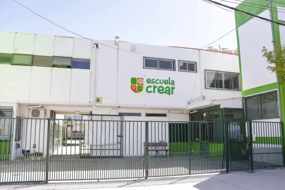 El Colegio Crear despidió con dolor a su profesor de historia y suspendieron las clases por duelo