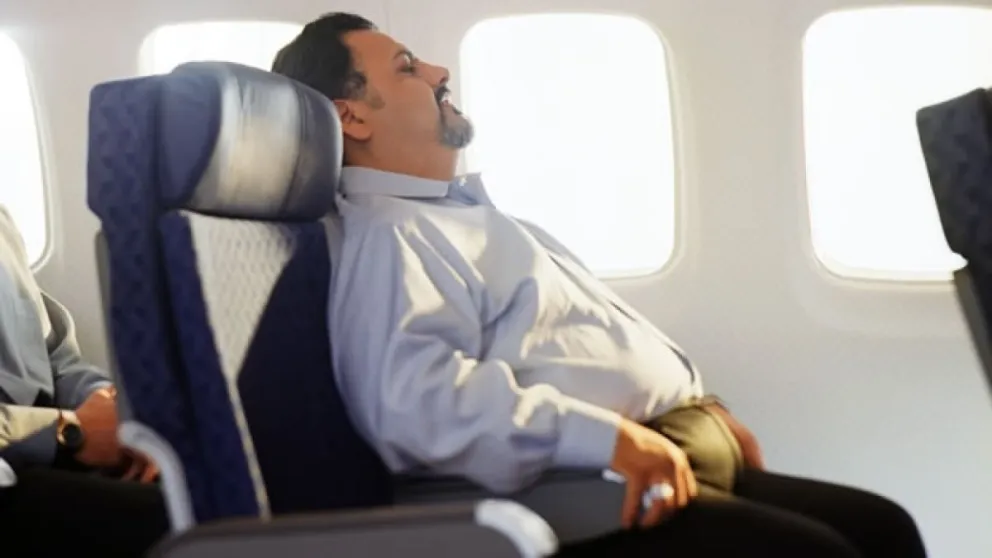 Insólita medida de una aerolínea que pesa a sus pasajeros antes de abordar el avión