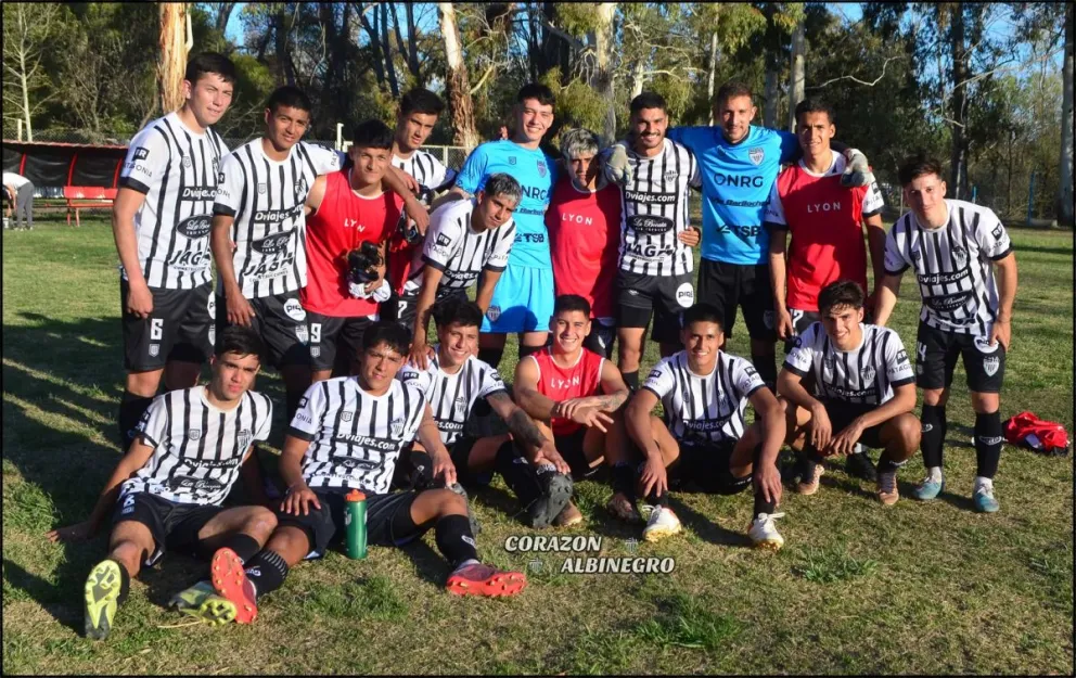 Liga Confluencia: Goleada de Cipolletti para quedarse con el clásico contra Pillmatún