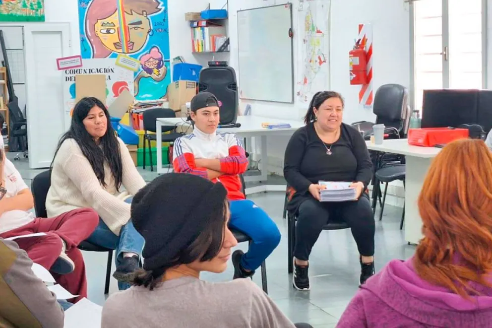 Convocan a sumarse a un ciclo de charla sobre salud mental adolescente