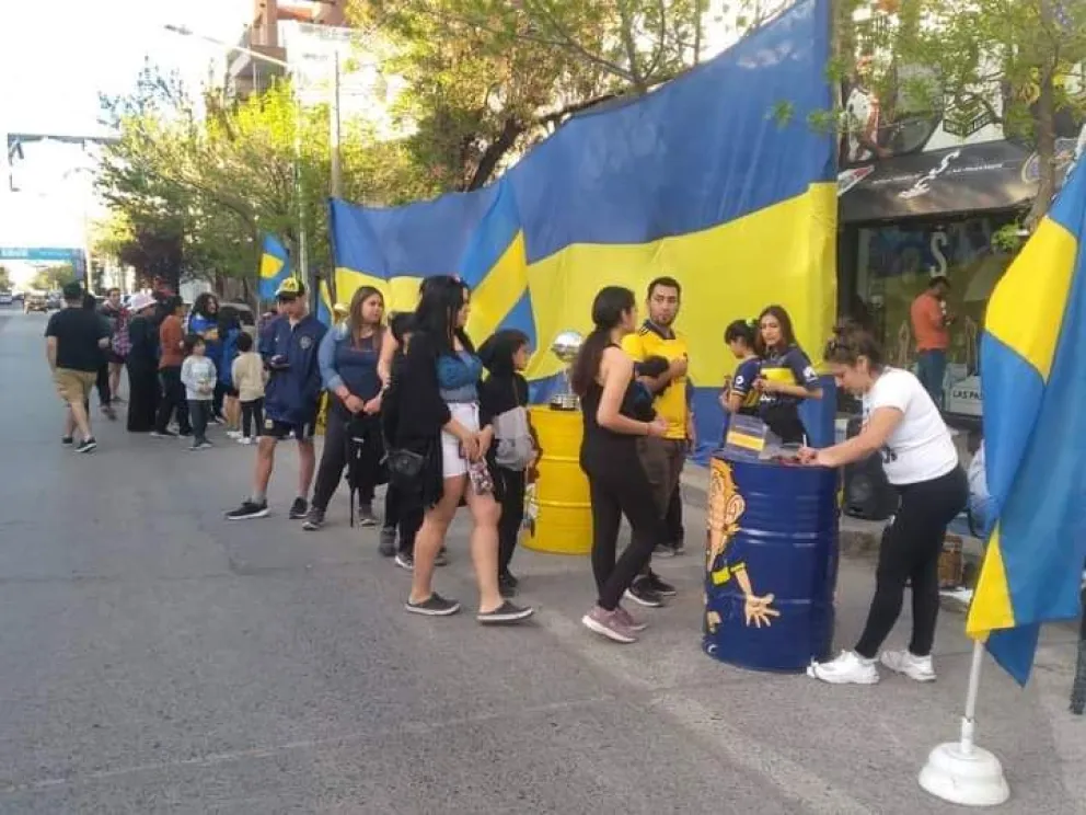 Una tarde Cipoleña azul y oro