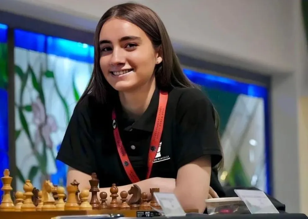 ¡Increíble!: Candela Francisco la nueva campeona mundial juvenil de ajedrez 