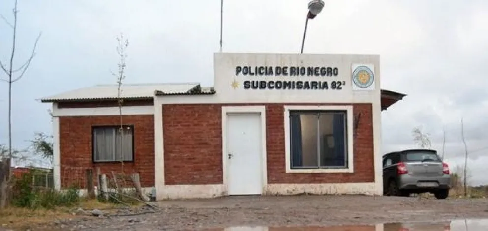 Salió corriendo del comercio con el lechón abajo del brazo, lo atraparon los vecinos.