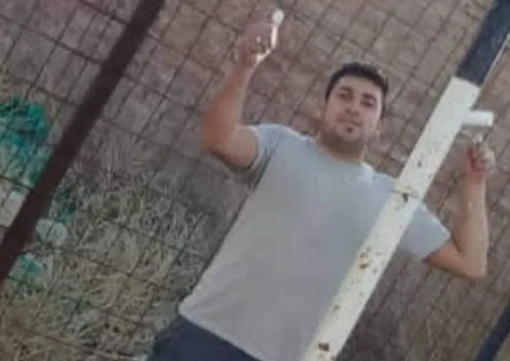 Desesperada búsqueda de joven desaparecido en Cipolletti y alrededores