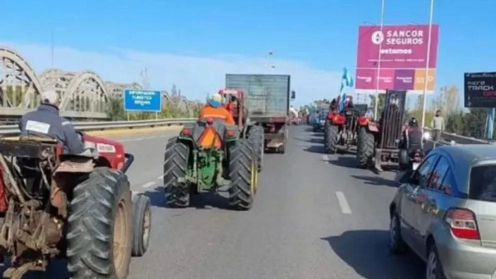 Productores se organizan para un tractorazo en el Alto Valle