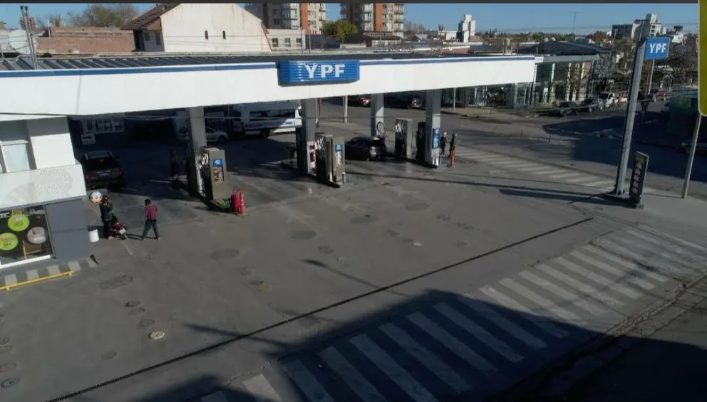 Otra vez hay problemas en la provisión de combustibles en el Alto Valle: escasean los productos comunes