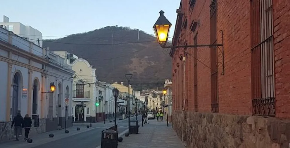 ChatGPT revela la ciudad más económica y hermosa de Argentina para vacacionar