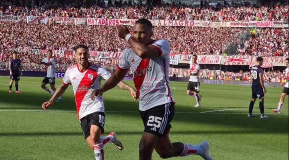 River venció a Talleres con otro aporte de Salomón Rondón