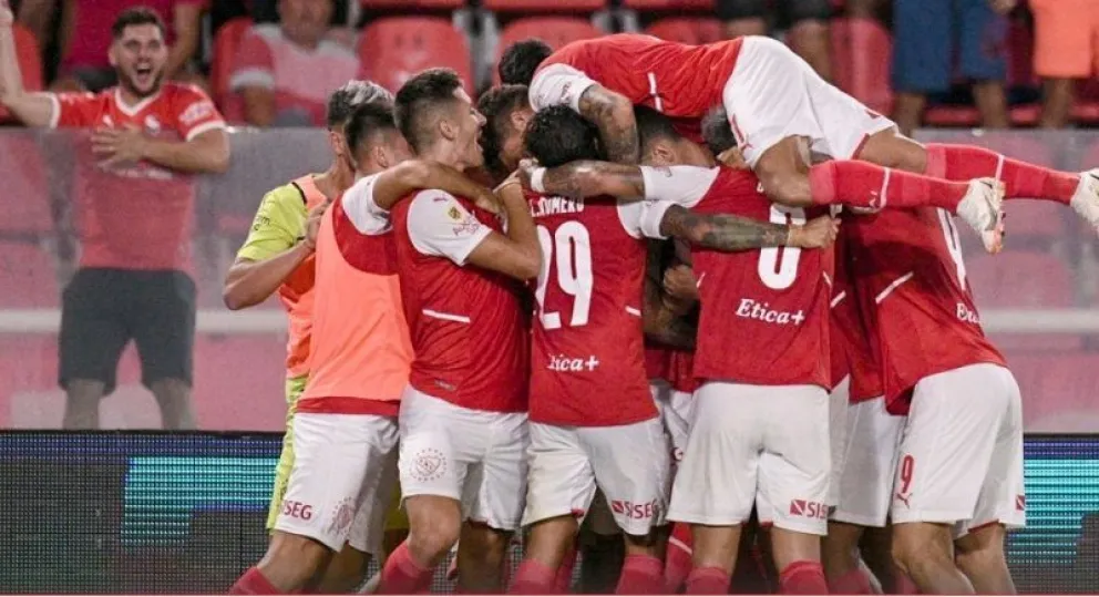 Dura confesión de Tevez sobre jugadores de Independiente: “Tres chicos no saben sumar”