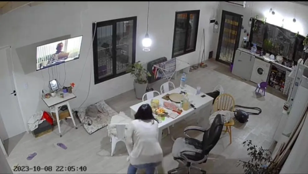  Intento de Robo Frustrado: La  dueña activo la  alarma y  lo ahuyento