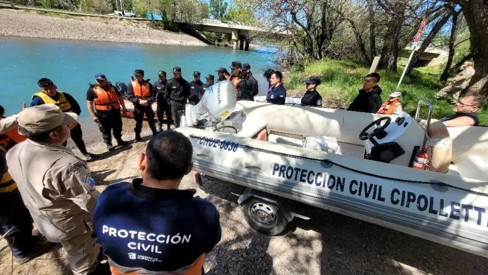 Protección Civil de Cipolletti recibió certificaciones de la Prefectura