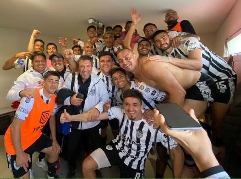 Victoria y clasificación: Cipolletti ganó en Viedma y  ya piensa en los octavos de final