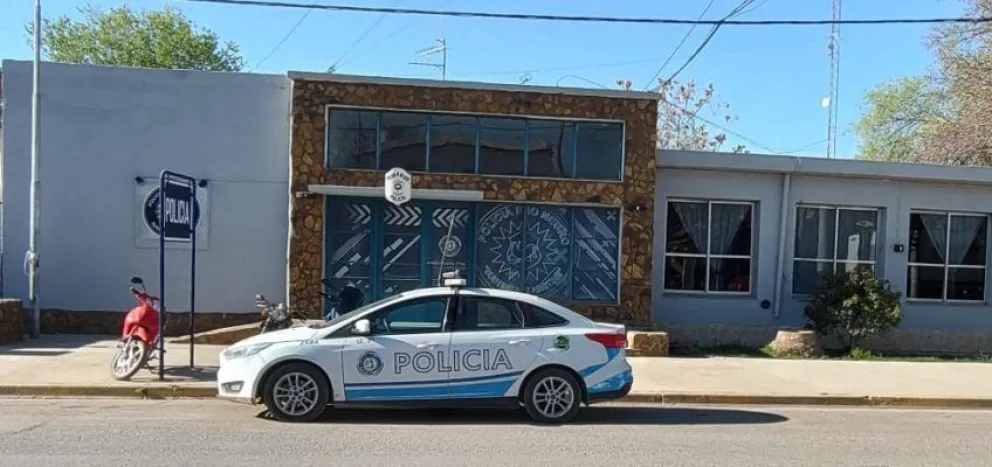 Incendiaron una camioneta en la zona de bardas: había sido robada a una empresa petrolera