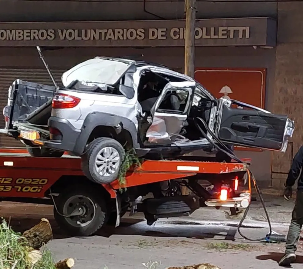 Quiénes eran los cuatro jóvenes que viajaban en la camioneta siniestrada