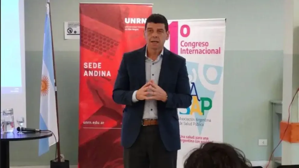 “Ni siquiera en Inglaterra funcionó el sistema de váucher para financiar la Salud”