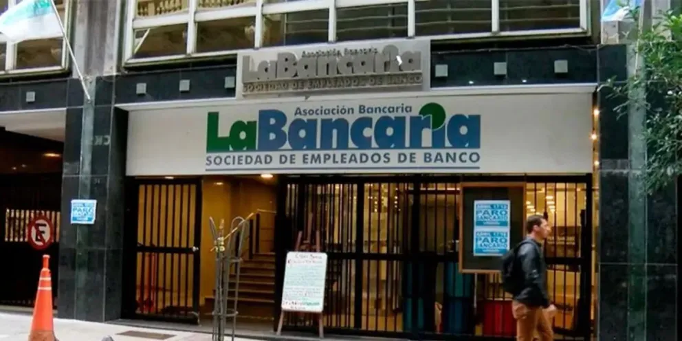 Paro bancario antes de las elecciones: reclamo por cierre de sucursales y falta de personal