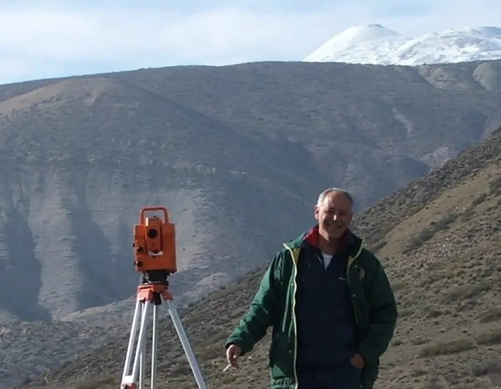 Dolor: un conocido geólogo murió tras violento choque sobre la ruta 22