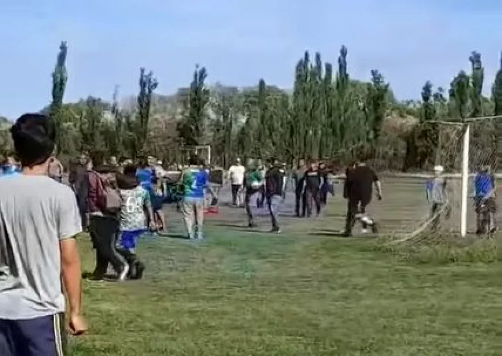 Escándalo y violencia sacuden la Liga Municipal de Cipolletti