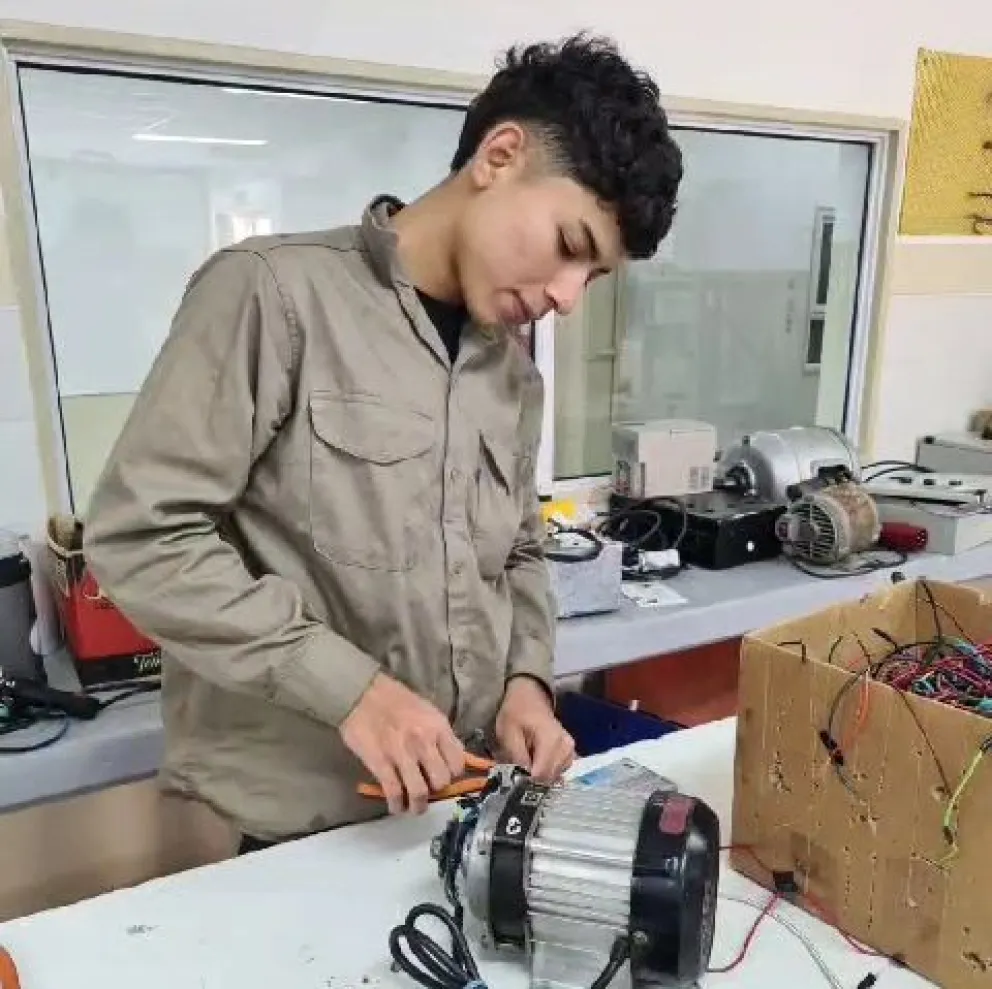 VIDEO: El joven Bonaro formaba parte del equipo del CET 22 que compite en un certamen nacional