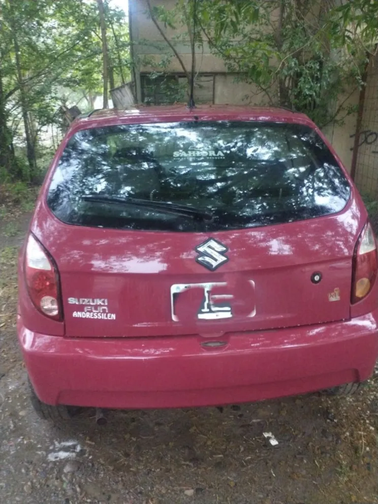 Robaron un auto en el Hospital de Fernández Oro y lo abandonaron en Cipolletti