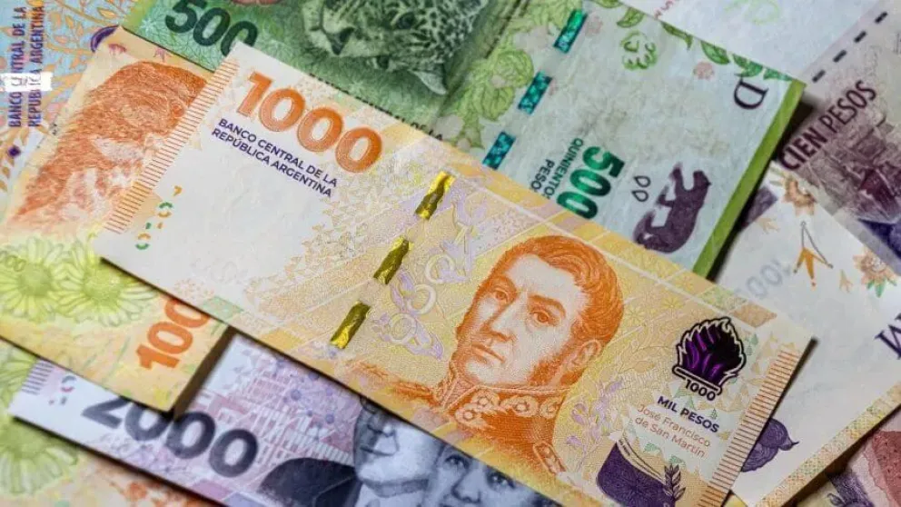 AUH, jubilaciones y más: quiénes cobran el martes 24