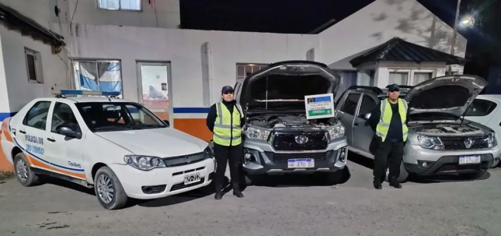  La policía de Río Negro secuestró dos camionetas y un arma de fuego