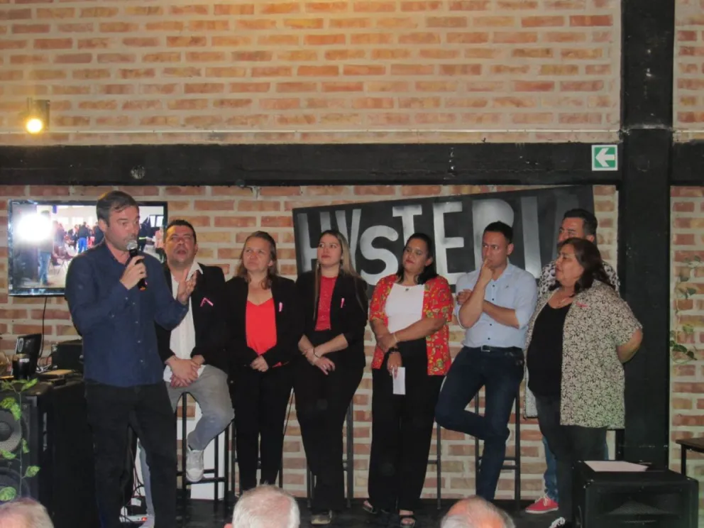 Cambio de autoridades en la Cámara de comercio y un donativo que afianza a la entidad